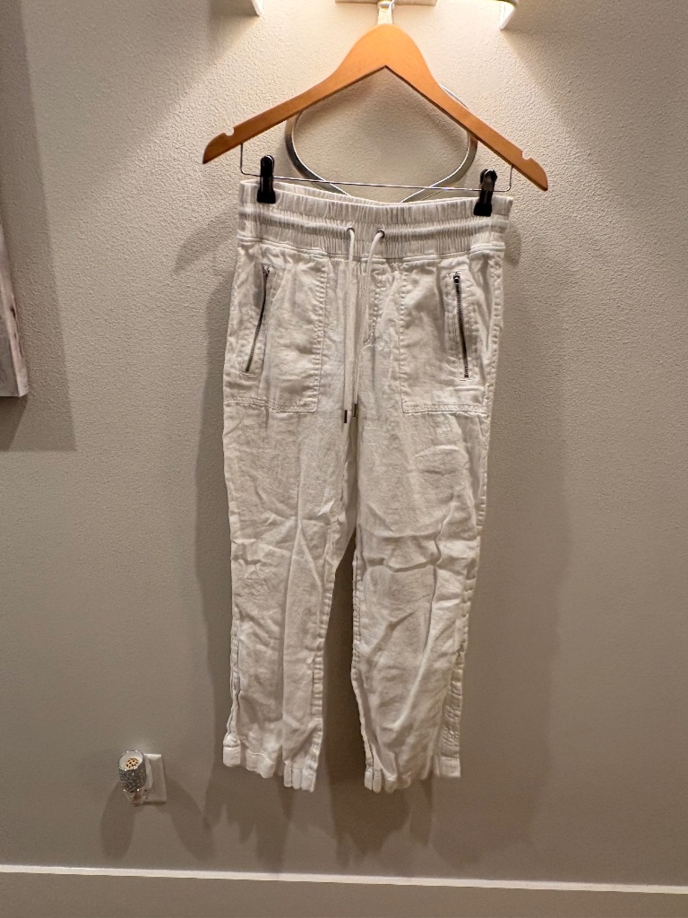 Athleta White Joggers